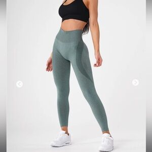 NVGTN Forest Green Contour Seamless Leggings